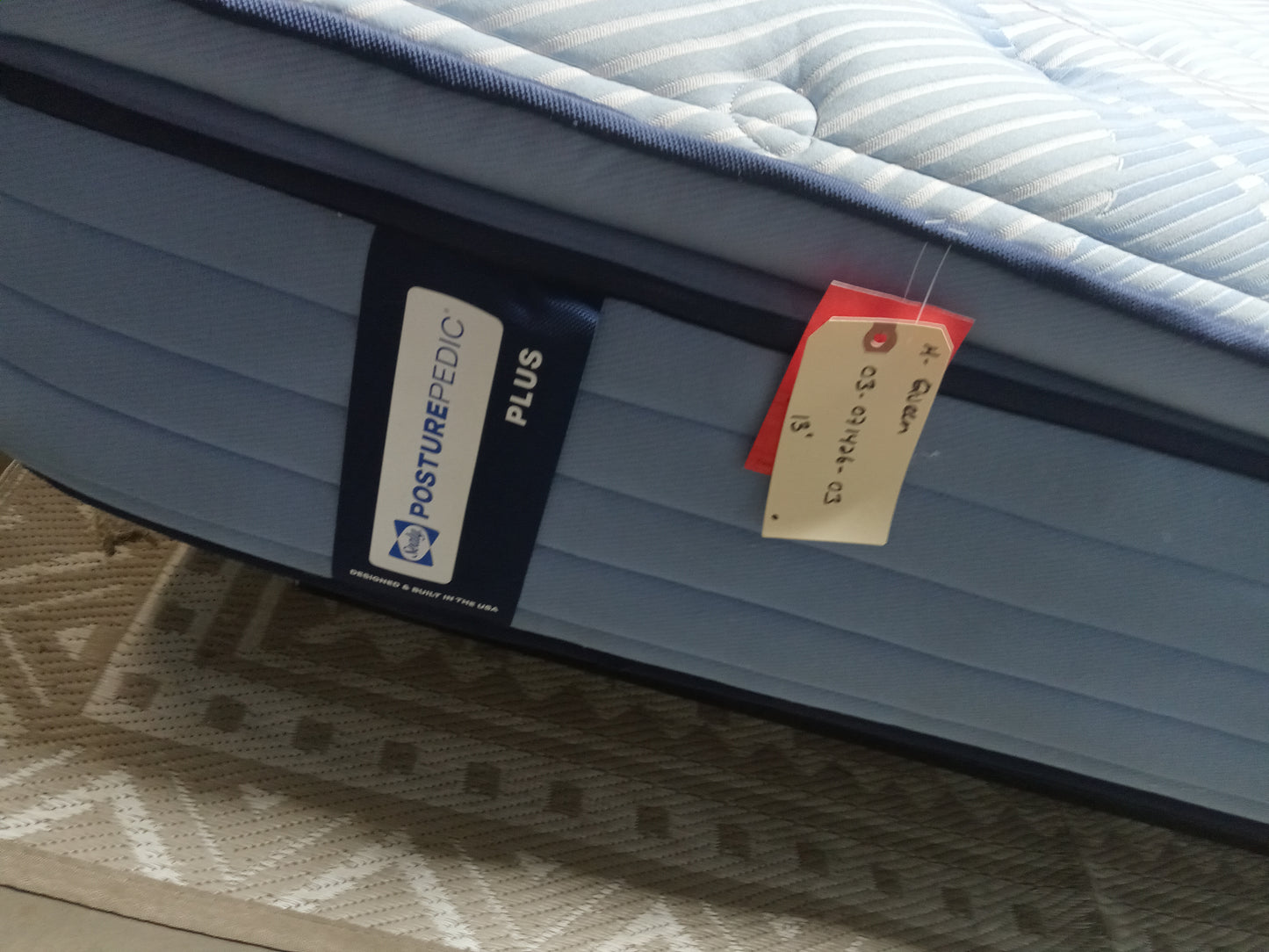 Sealy | Posturepedic Plus | 13" Queen Mattress