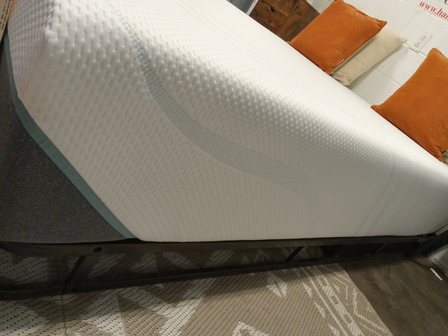Tempur-Pedic | Supreme Firm | 12'' Queen Mattress