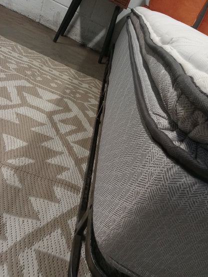 Sealy | Valdivia Plush Euro Pillow Top | 13" Twin Mattress