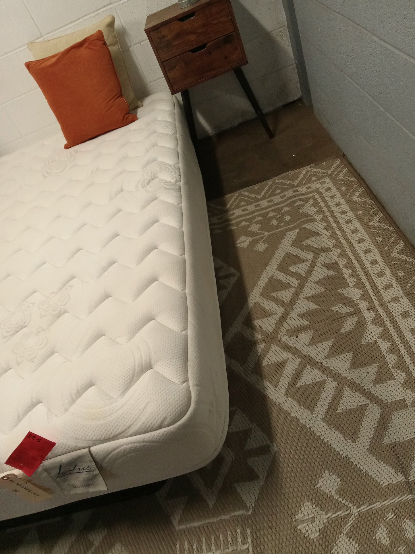 PranaSleep | Lotus Asana 6.1 Series | 10'' Firm King Mattress