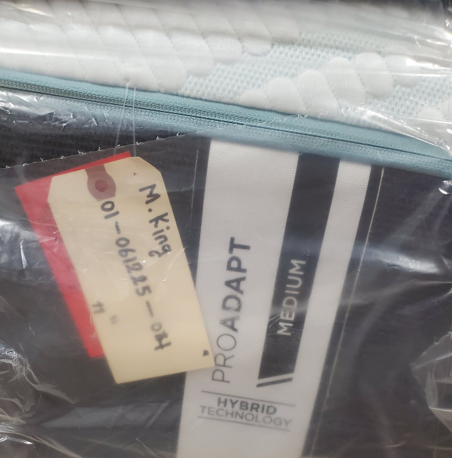 Tempur-Pedic | ProAdapt Hybrid | 11'' King Mattress