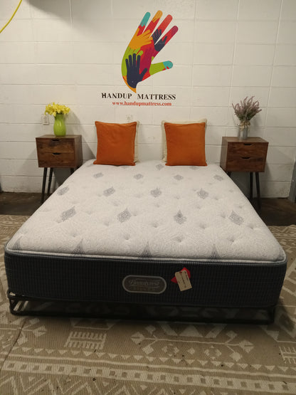 Beautyrest | Silver | Maddyn Plush | 12'' Queen Mattress