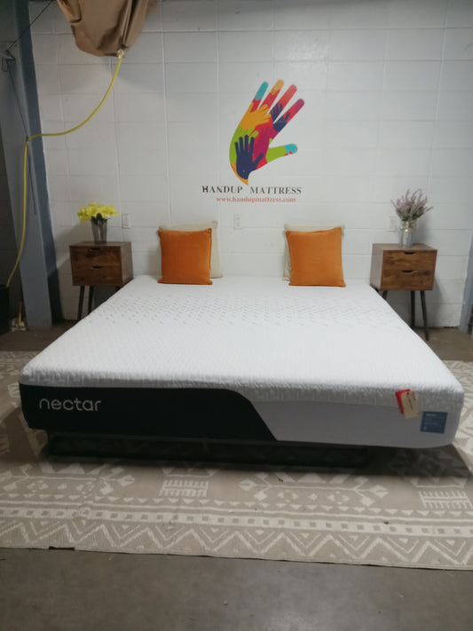 Nectar | Classic Memory Foam | 12'' King Mattress (2)