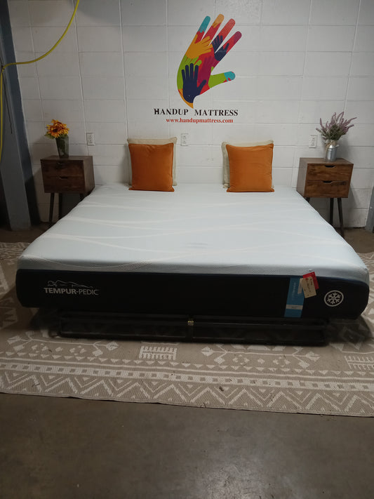 Tempur-Pedic | Luxe-Breeze Soft | 13'' King 75'' x 75'' Rv/ Camping Mattress