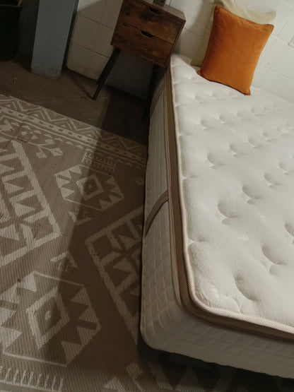 Superior | Hybrid | 14" King Mattress