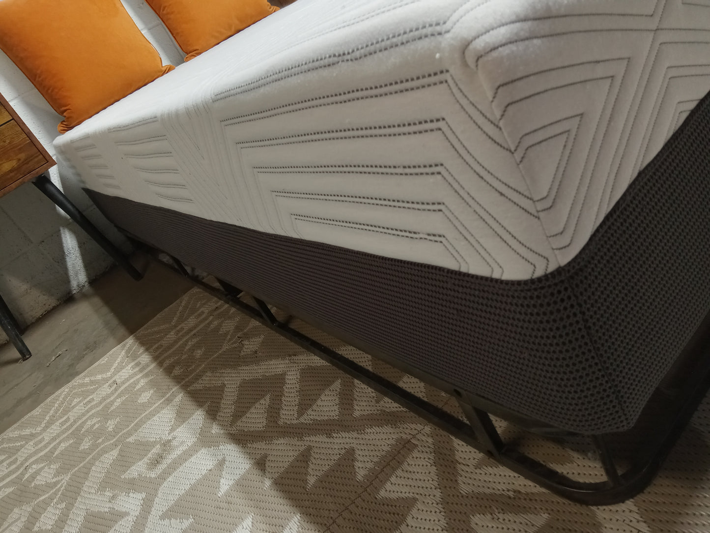 Curve | Sleepys Curve | Memory Foam | 12" Twin Mattress