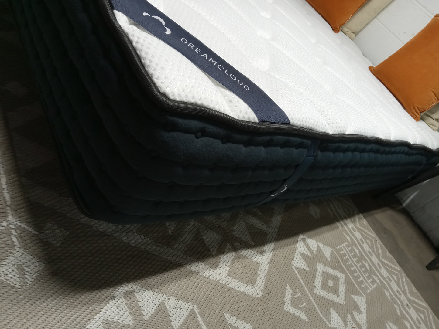 DreamCloud | Memory Foam | 12" Queen Mattress
