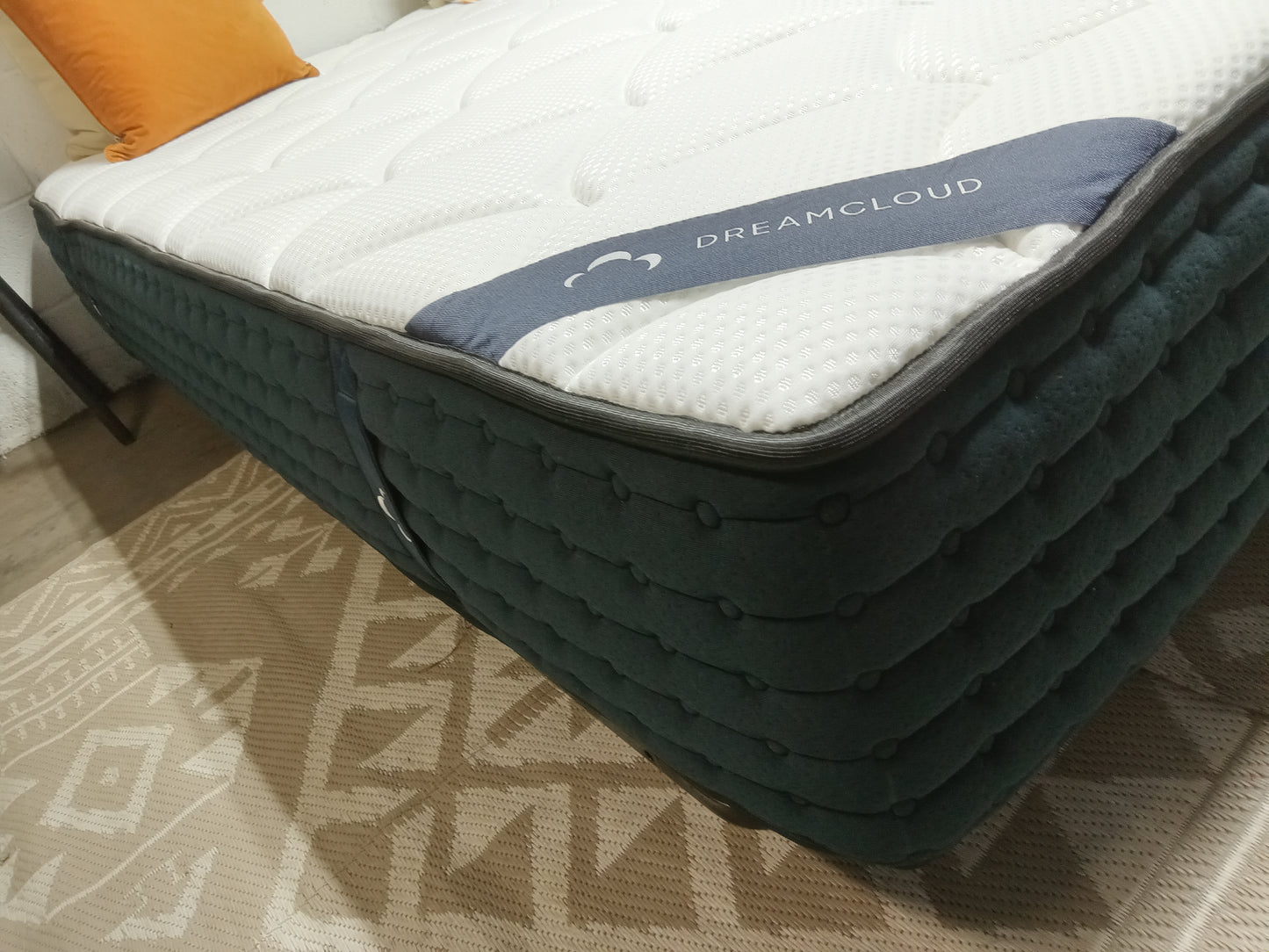 DreamCloud | Memory Foam | 12" Queen Mattress