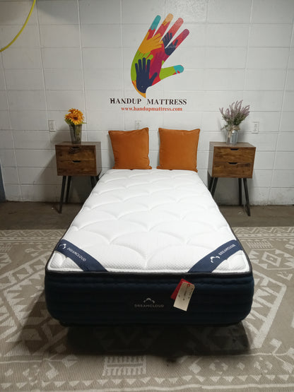 Dreamcloud | Classic Hybrid | 12'' Mattress