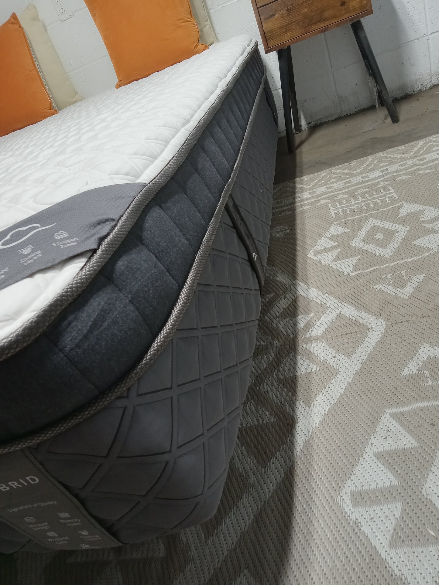 Puffy | Royal Hybrid | 14'' Queen Mattress