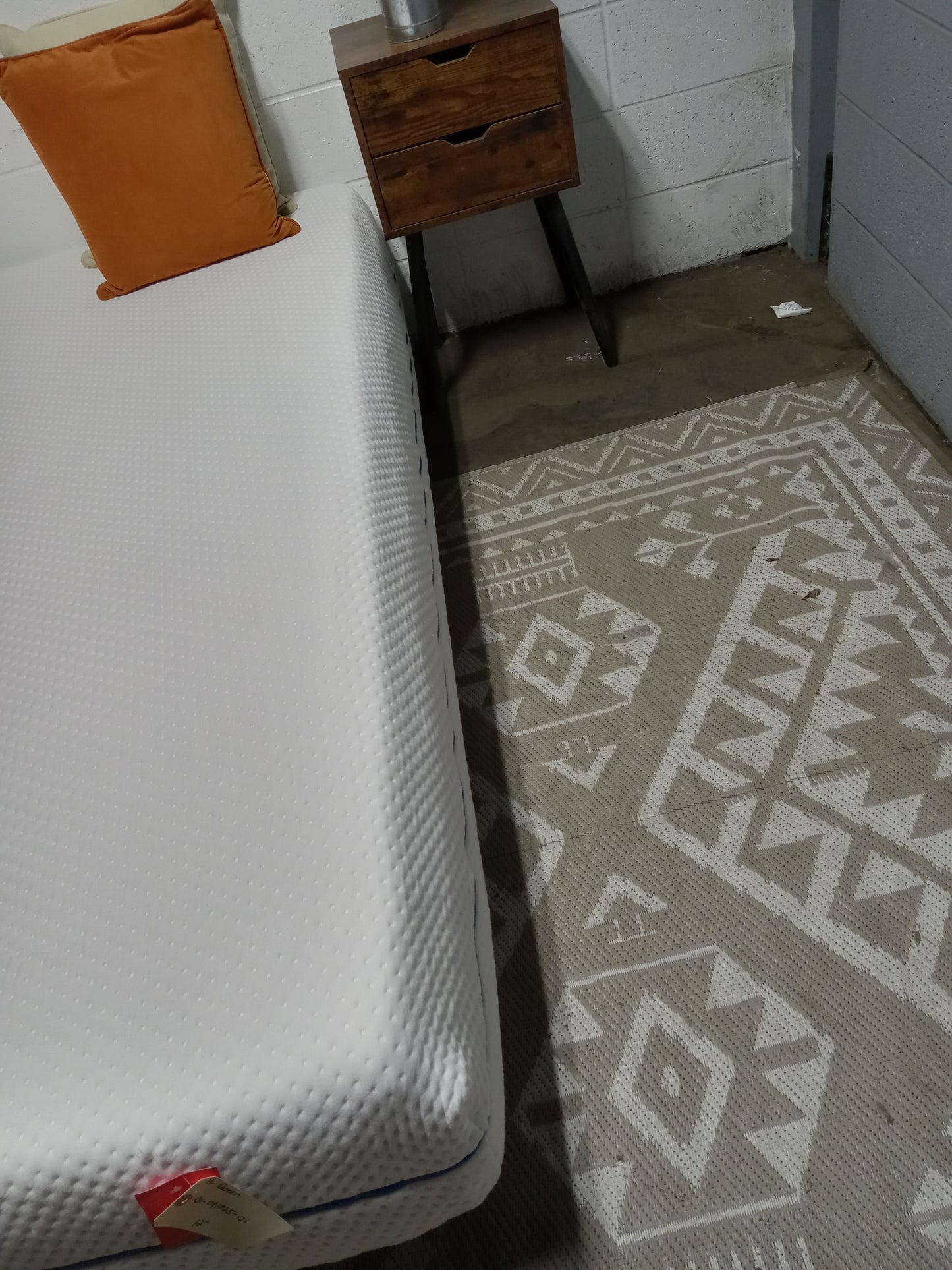 Unbranded | Hybrid | 12" Queen Mattress