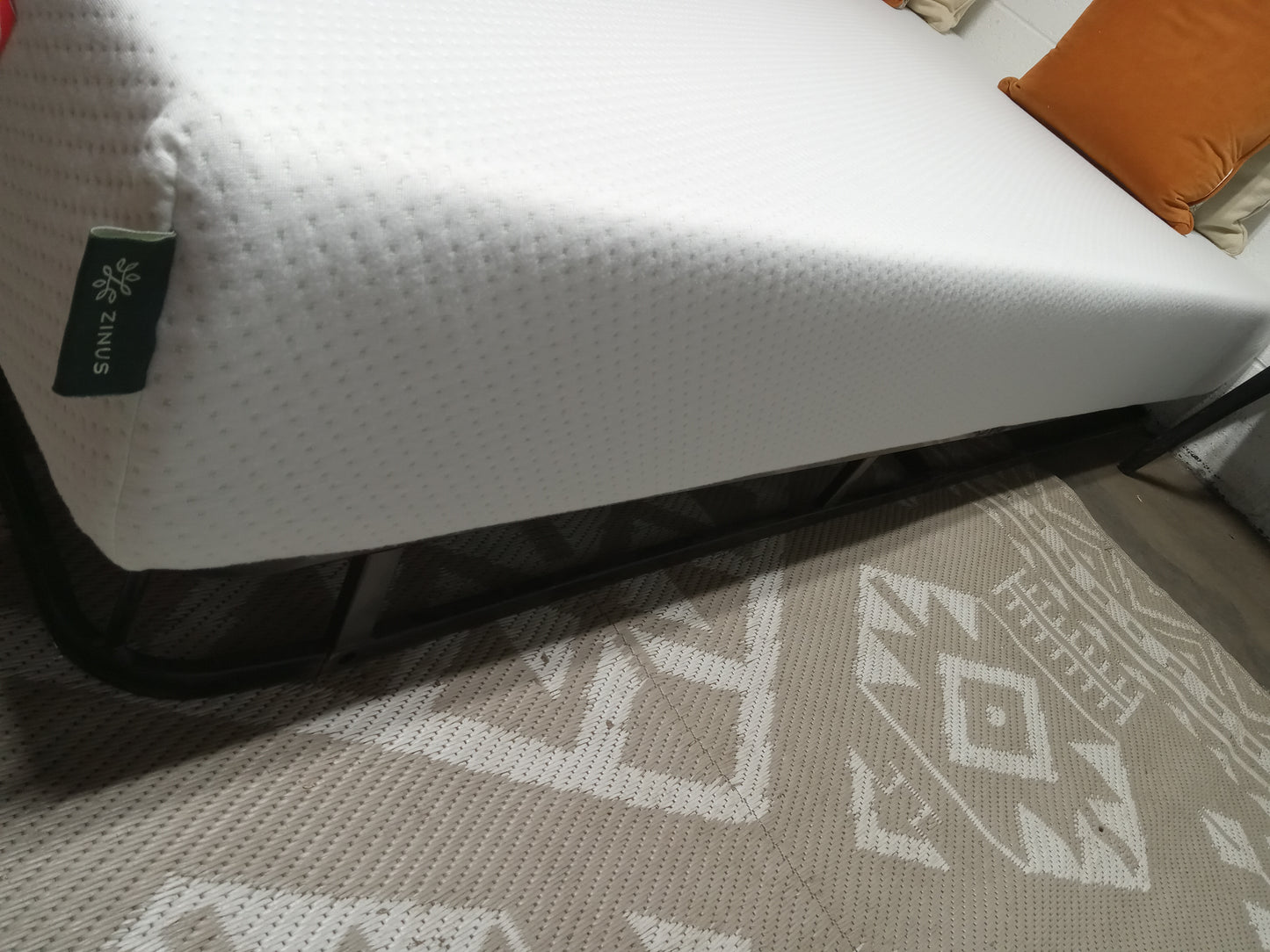 Zinus | Memory Foam | 9" Full Mattress
