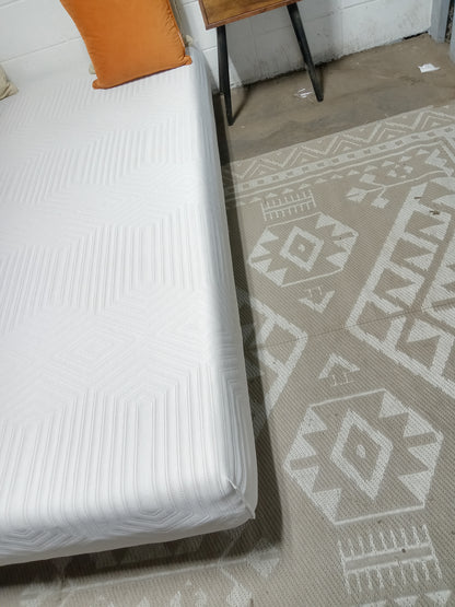 Unbranded | Reverse Cover Memory Foam | 8" Queen  Mattress