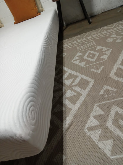 Unbranded | Memory Foam | 8' Queen Mattress