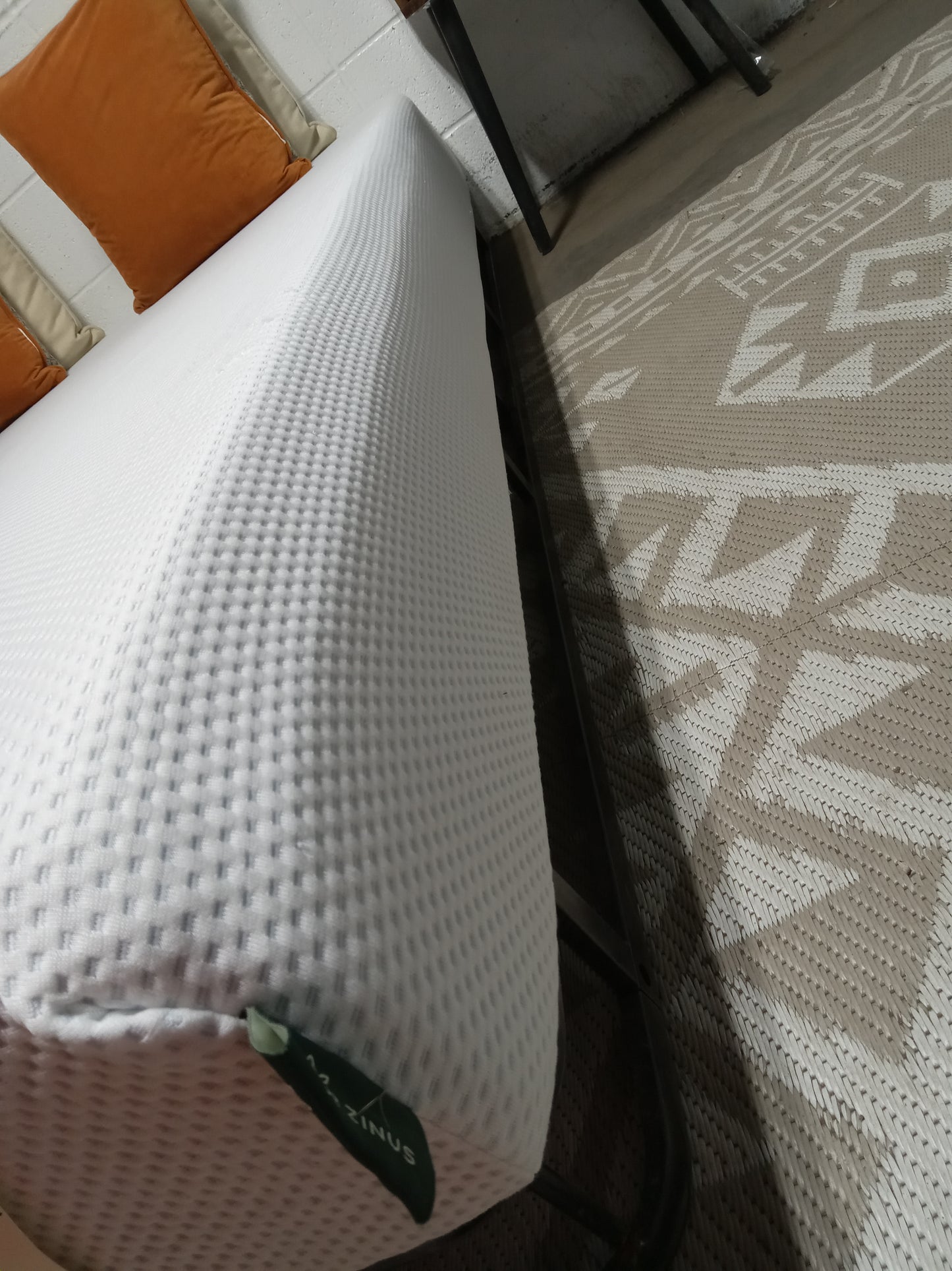 Zinus | Memory Foam | 9" Full Mattress