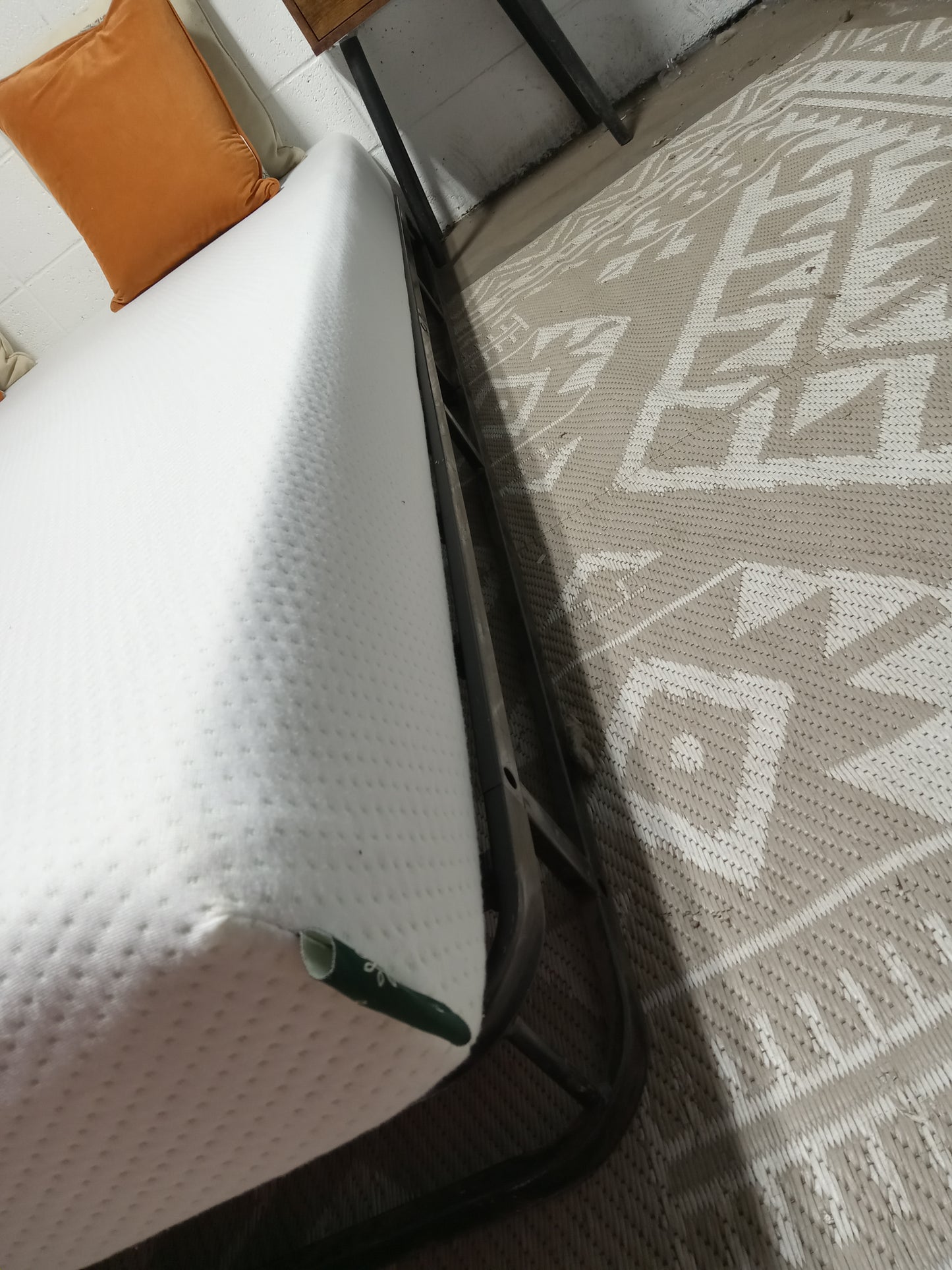 Zinus | 12'' Memory Foam | Queen Mattress