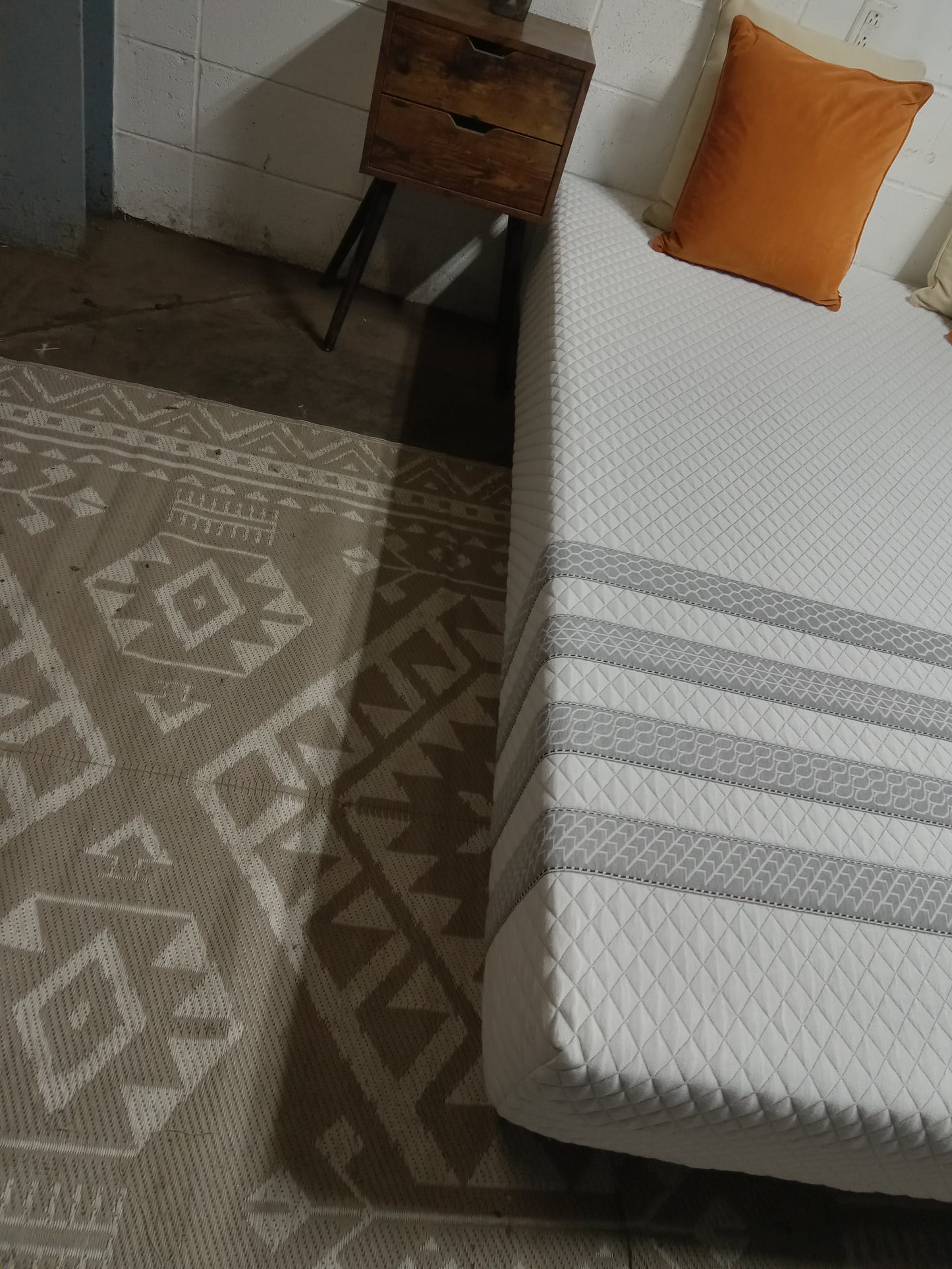 Leesa | Sapira Hybrid | 11'' Queen Mattress