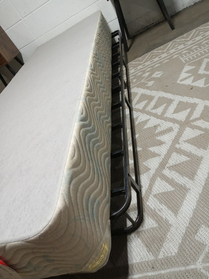 Unbranded | Light  Grey & Light Blue Flower Pattern "9" Queen Split Box Spring