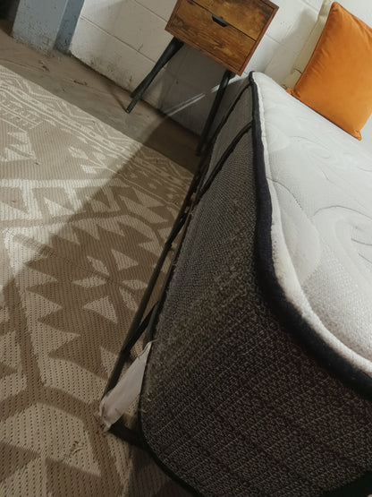 Sealy |Performance Posturepedic Technology | 10" Queen Mattress