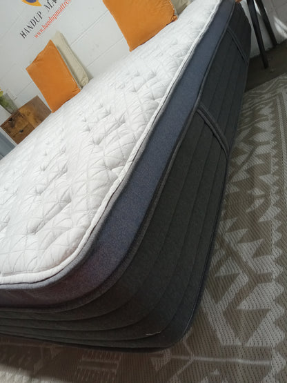 Helix | Luxe Midnight w GlacioTec Cooling | 13.5" King Mattress
