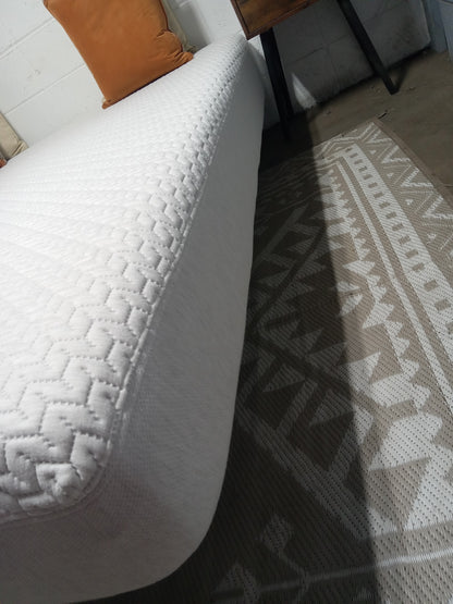 Tuft & Needle | Mint Medium | 10" King Mattress