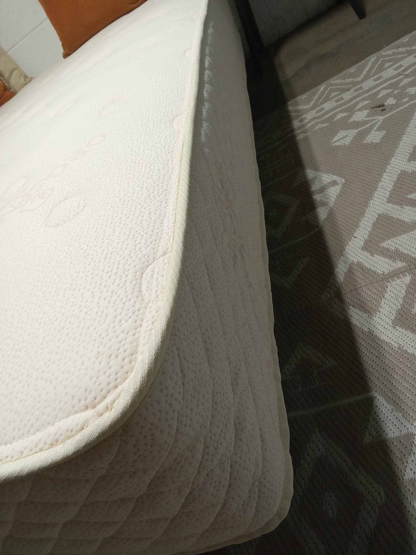 EcoTerra | Hybrid | 11" Queen Mattress