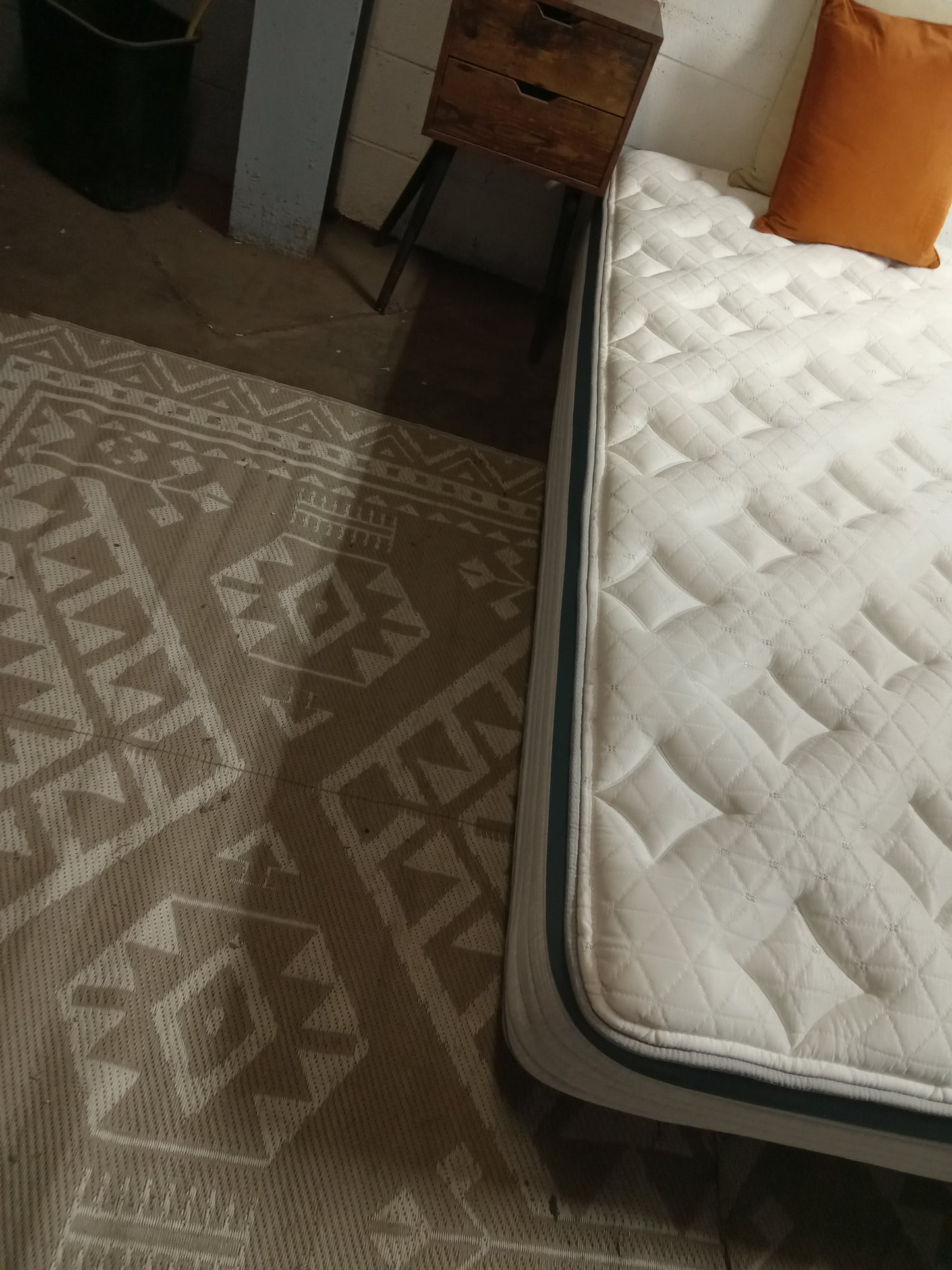 Helix | twilight w/ GlacioTex Pillow Top | 11.5 King Mattress