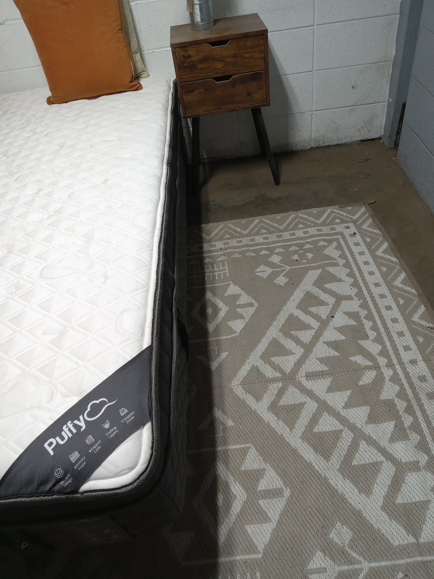 Puffy | Royal Hybrid | 14" Queen Mattress