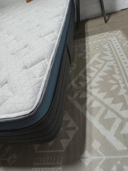 Helix | Luxe Twilight w/ GlacioTex Cooling | 13.5" King Mattress