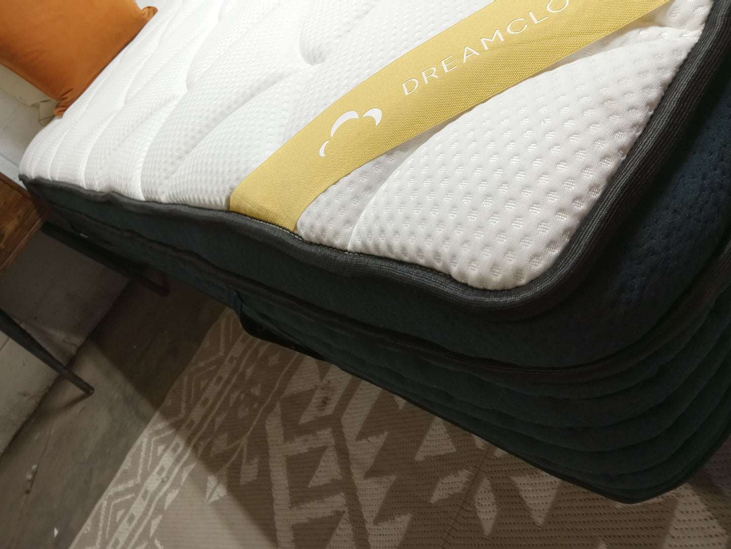 DreamCloud | Premier Hybrid | 14'' Queen Mattress