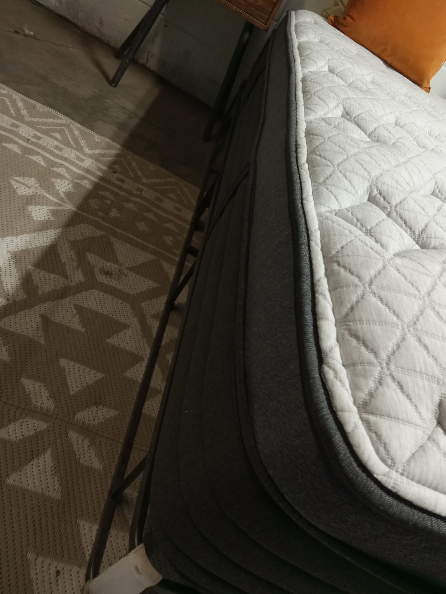 Helix | Midnight Luxe | 13.5'' Full Mattress