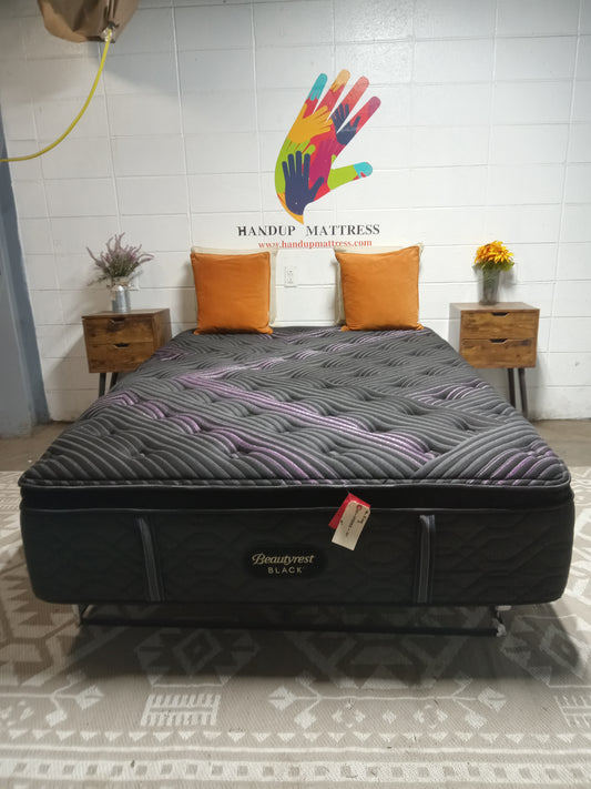 Beautyrest | Black Series Two Plush | 16" Queen Mattress