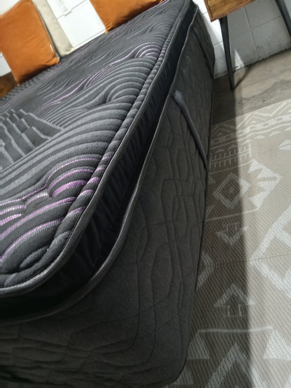 Beautyrest | Black Series Two Plush | 16" Queen Mattress