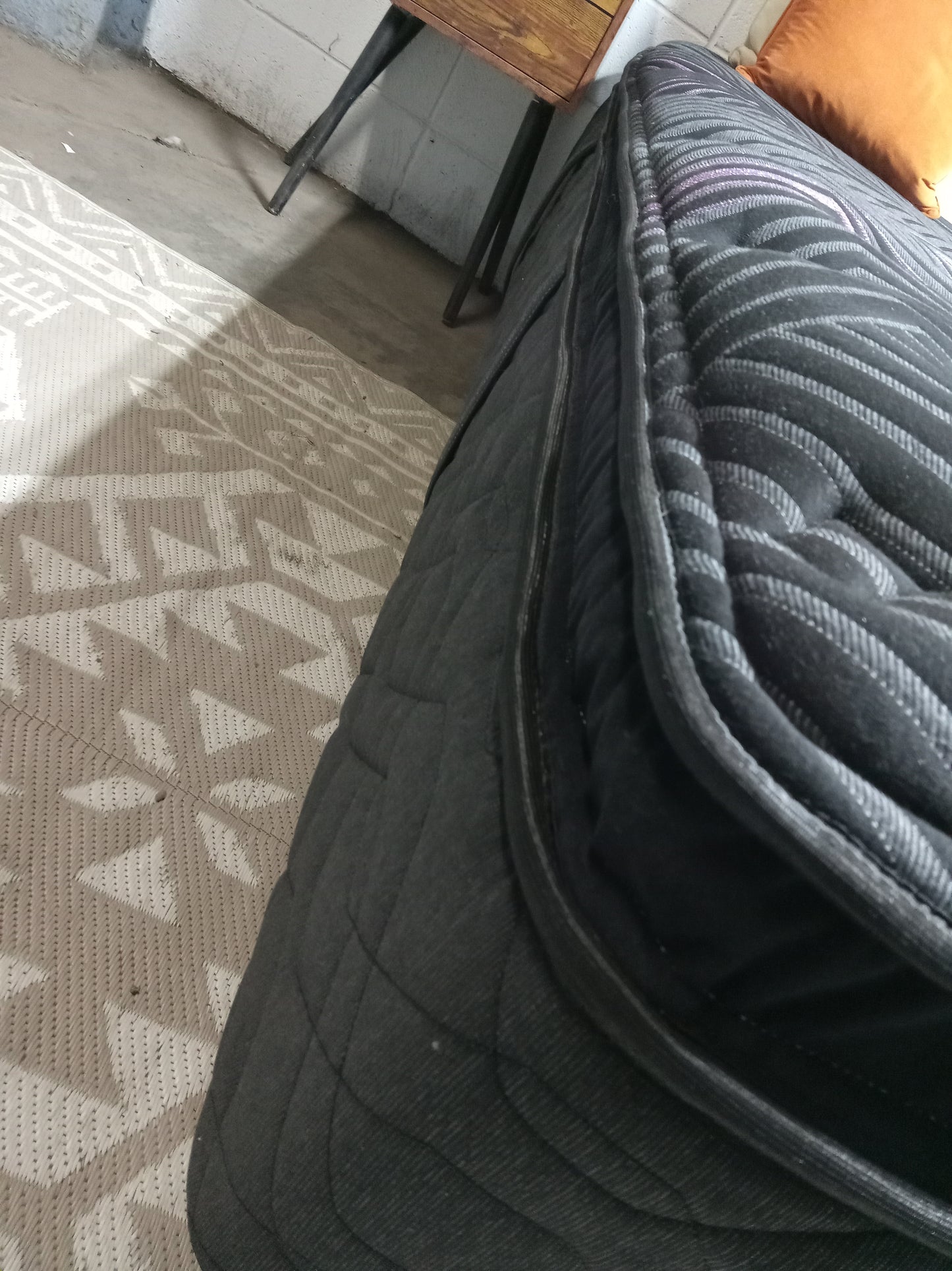 Beautyrest | Black Series Two Plush | 16" Queen Mattress