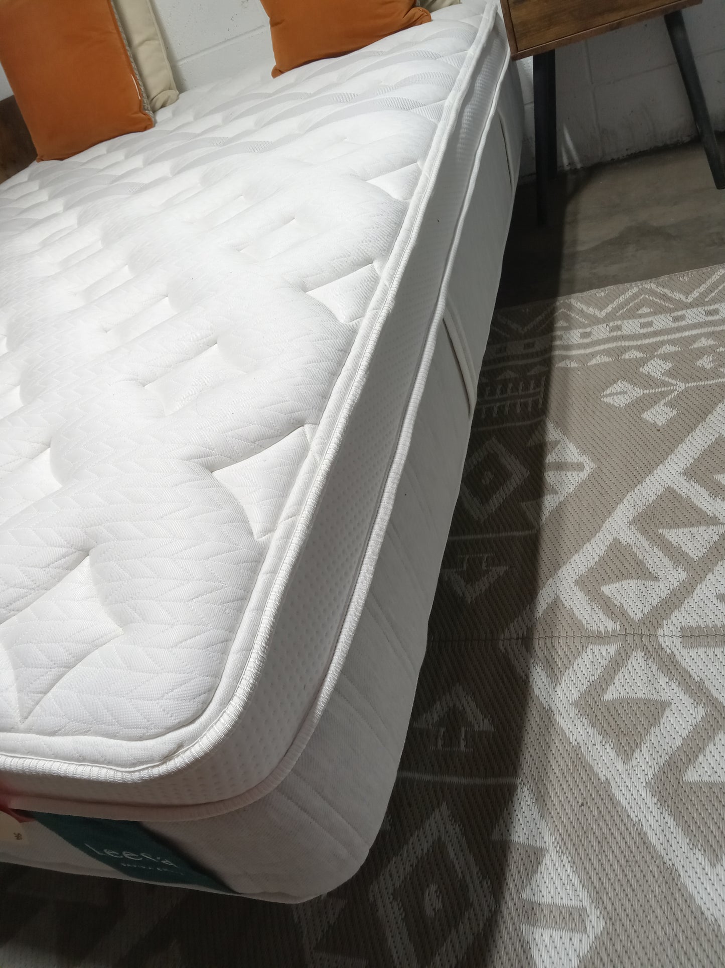 Leesa | Sapira Chill Hybrid  | 14" Queen Mattress
