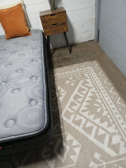 Sierra Sleep | Ashley Agusta 2 | Hybrid | 11" Queen Mattress