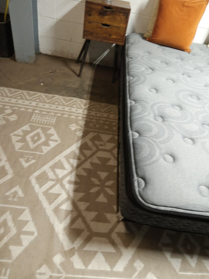 Sierra Sleep | Ashley Agusta 2 | Hybrid | 11" Queen Mattress