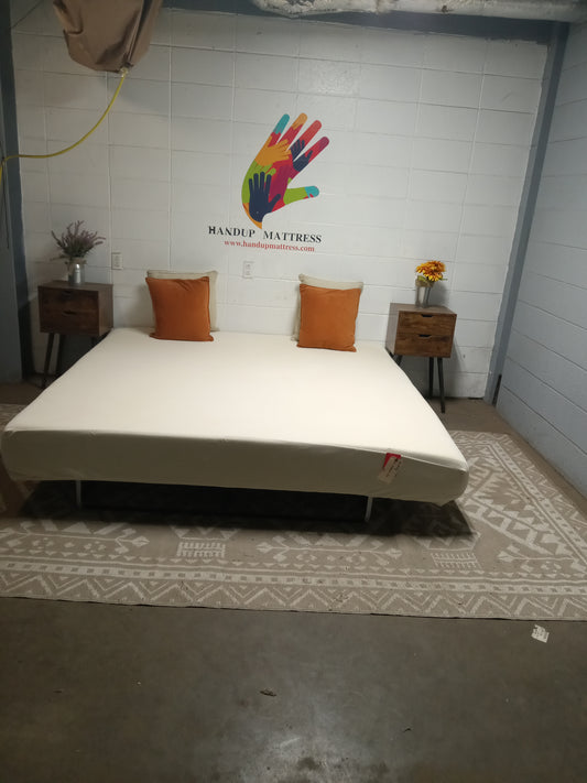 Tempur-Pedic | The Original Bed | 10" King Mattress