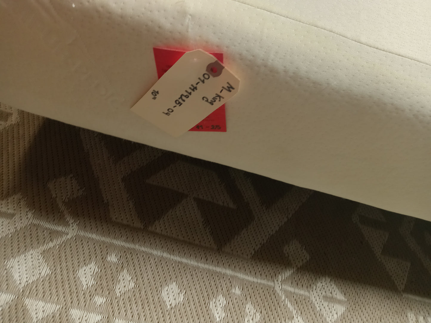 Tempur-Pedic | The Original Bed | 10" King Mattress