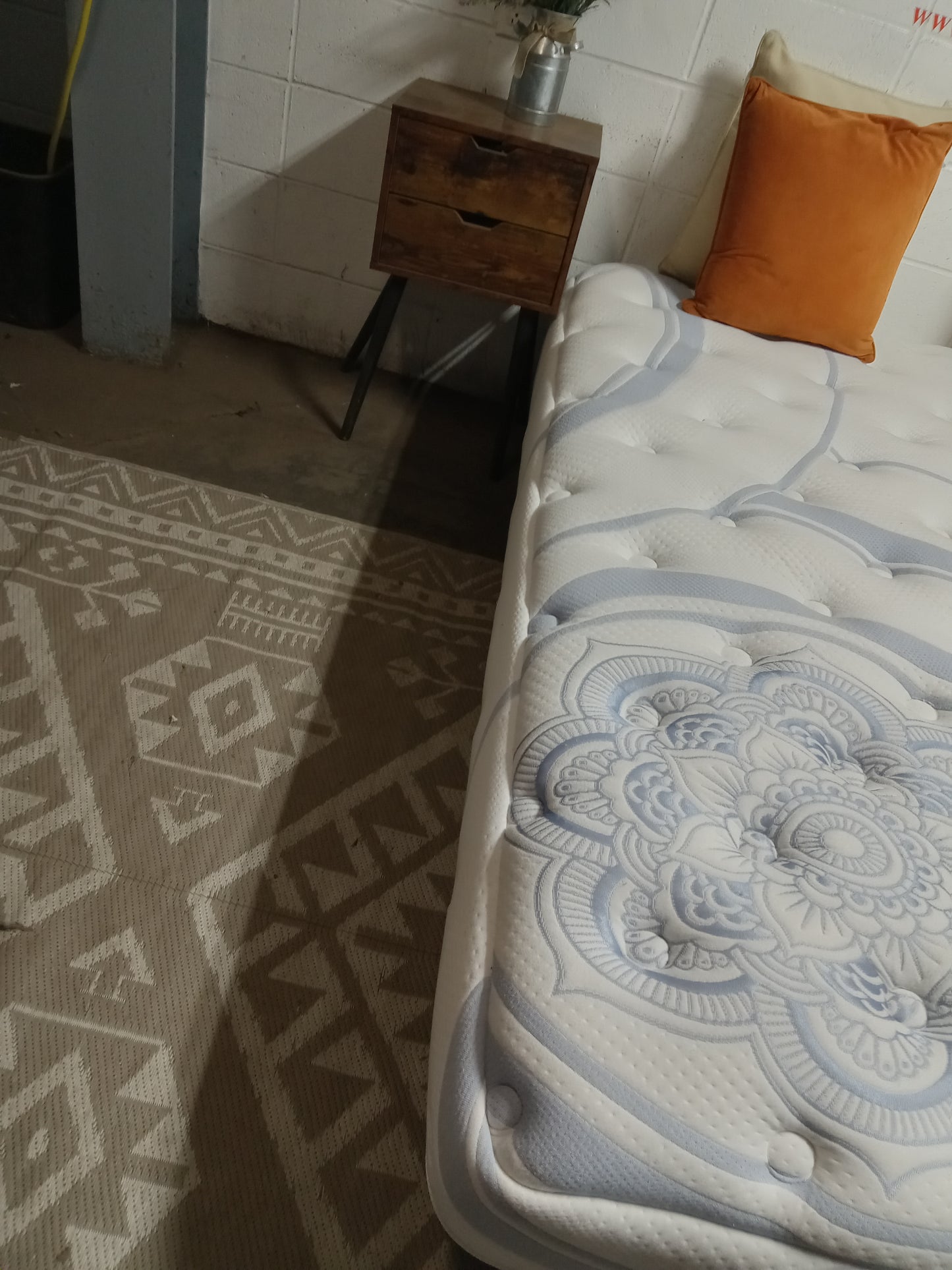 PranaSleep | Karma | 10'' Queen Mattress