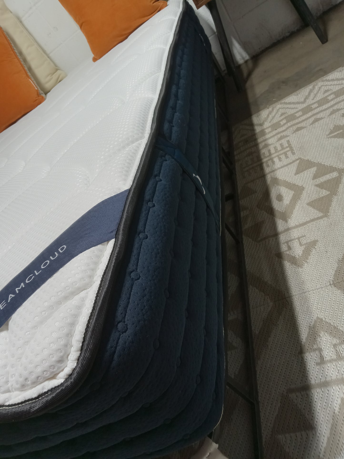 DreamCloud | The DreamCloud | 13" Full Mattress