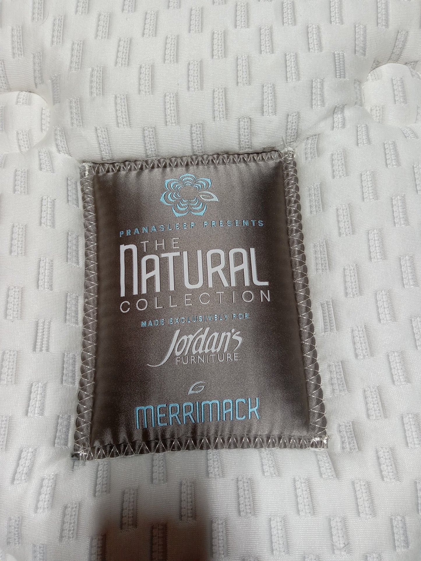 Pranasleep | Natural Collection | Merrimack | 9'' Queen Mattress