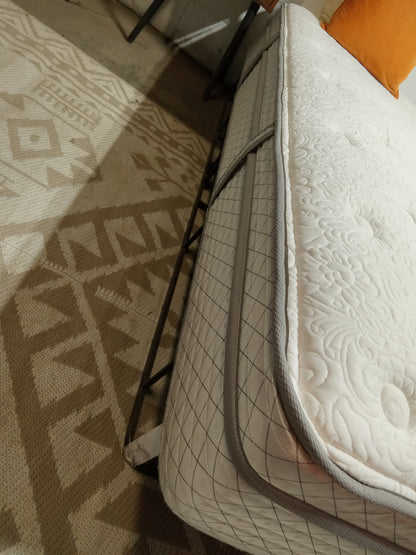 Unbranded | Innerspring Pillow Top | 10" Queen Mattress