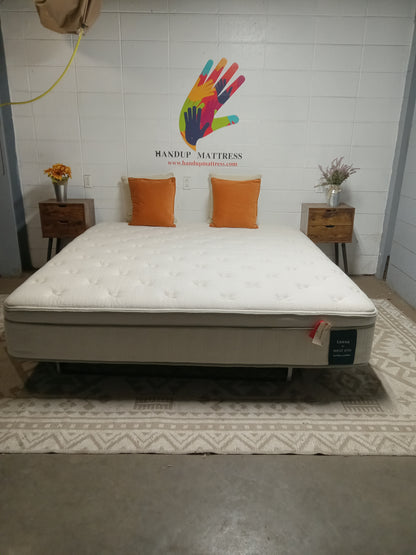 Leesa | West + Elm Natural Hybrid | 13" King Mattress