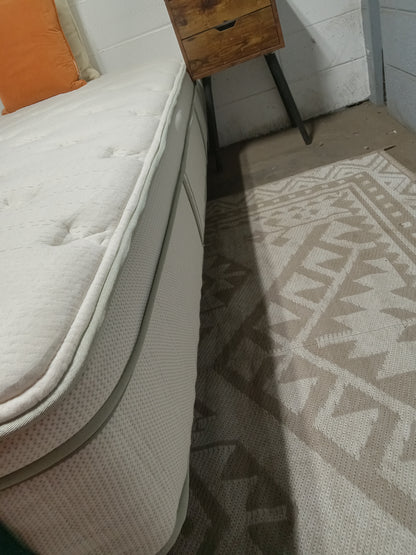 Leesa | West + Elm Natural Hybrid | 13" King Mattress