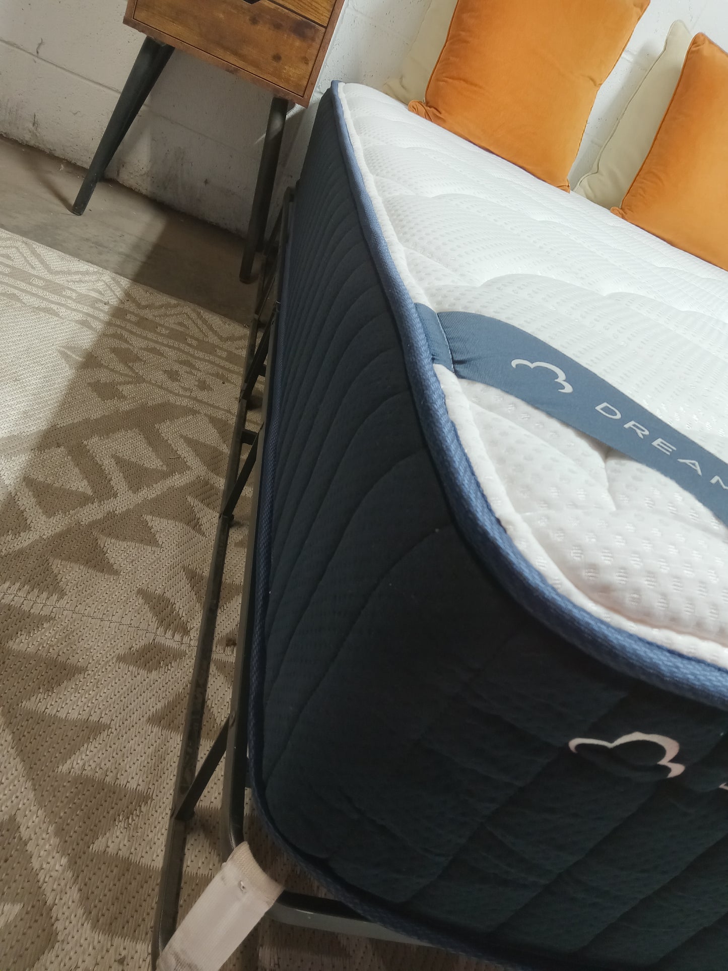 DreamCloud |Classic Hybrid | 12" Full Mattress