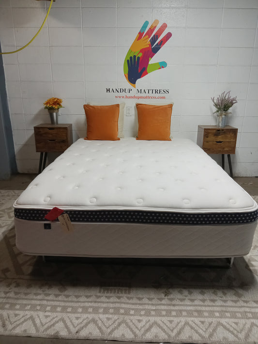 WinkBeds | Plus | 13.5'' Queen Mattress