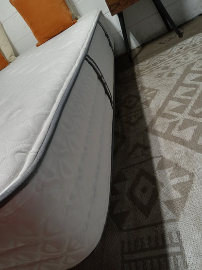 Stearns & Foster | G.S Stearns Ultra Firm | 12" Queen Mattress