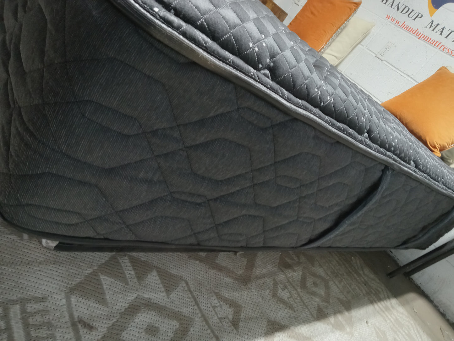 Beautyrest | Black Series 3 Medium | 14" King Mattress