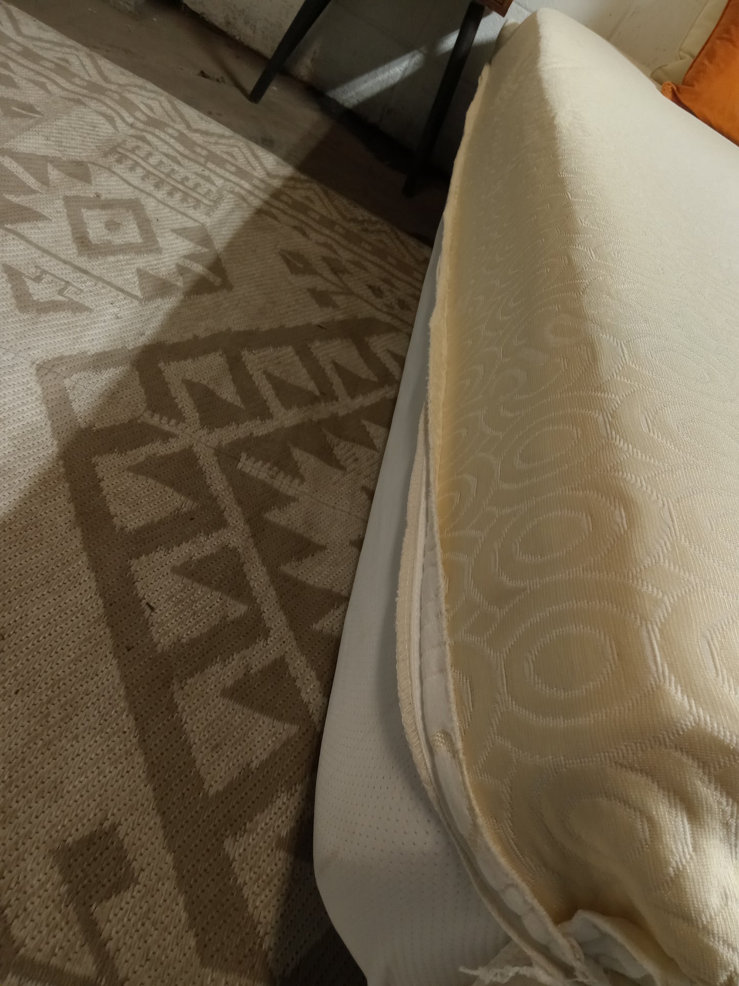 Bob-O-Pedic | Cirrus Reversed Cover | 11" King Mattress